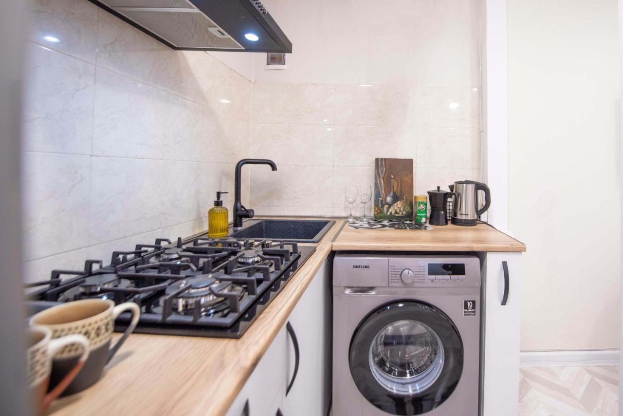 Old Town-Booking Apartment 트빌리시 외부 사진
