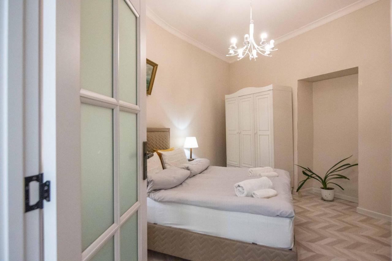 Old Town-Booking Apartment 트빌리시 외부 사진